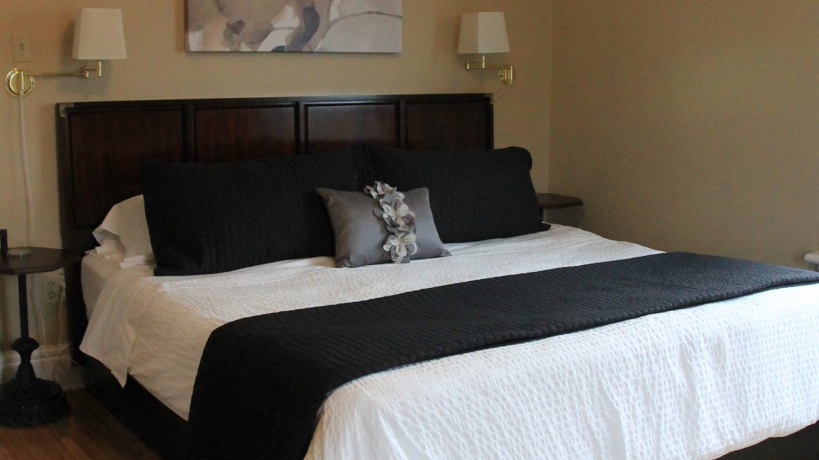 Welcome to the Colborne Bed and Breakfast! | Goderich, Ontario